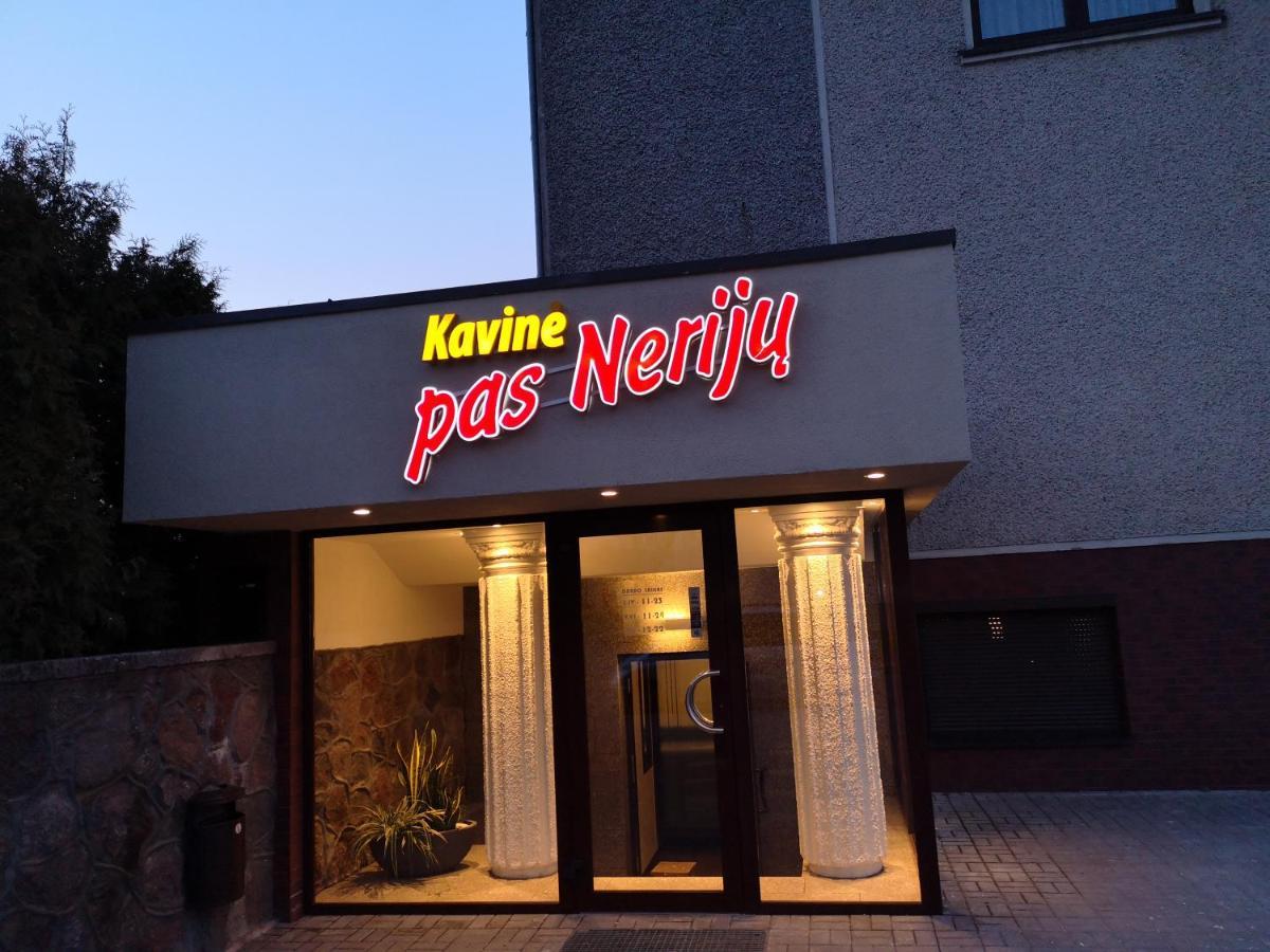 Skuodas Pas Neriju Bed & Breakfast エクステリア 写真