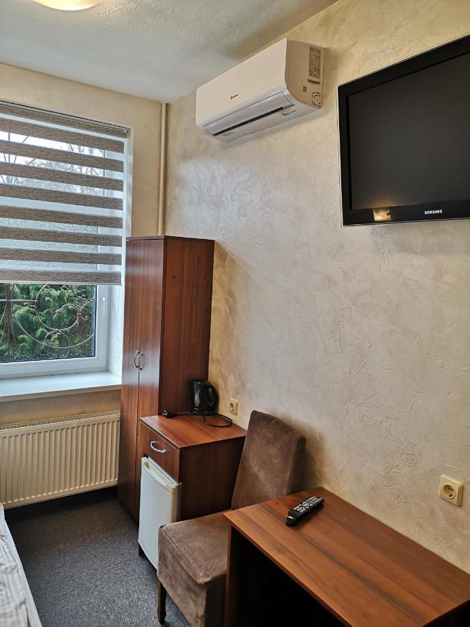 Skuodas Pas Neriju Bed & Breakfast エクステリア 写真