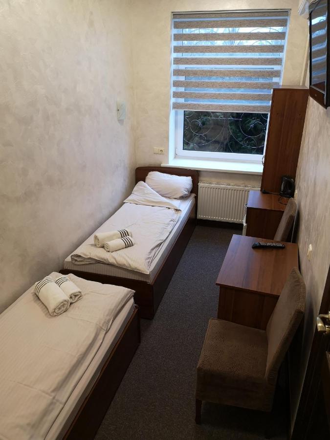 Skuodas Pas Neriju Bed & Breakfast エクステリア 写真