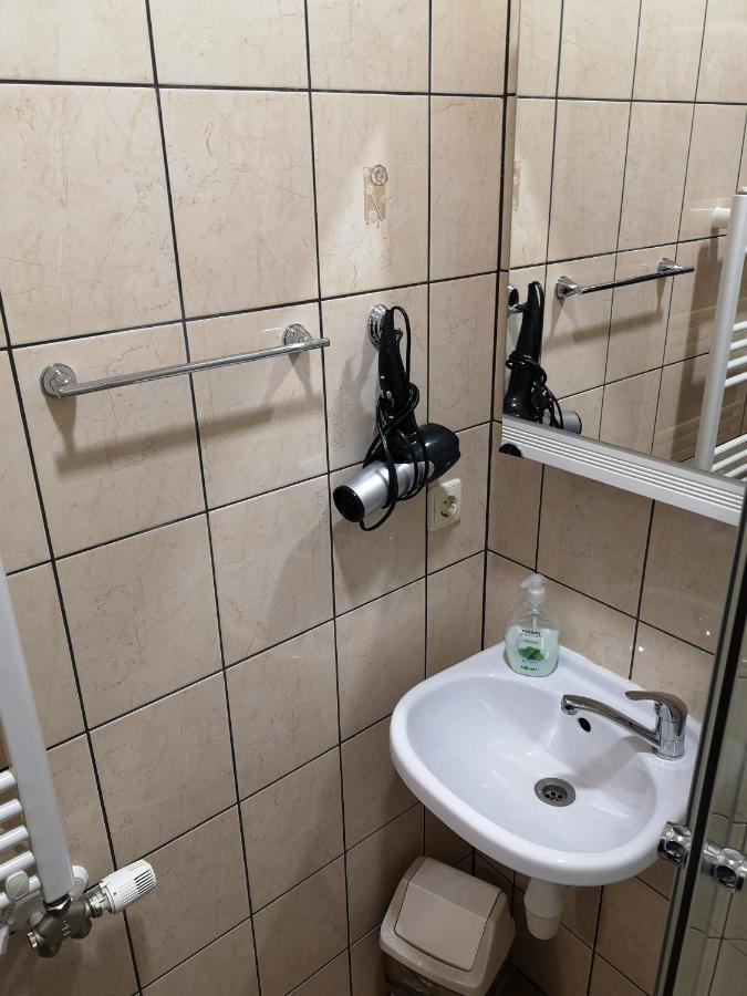 Skuodas Pas Neriju Bed & Breakfast エクステリア 写真